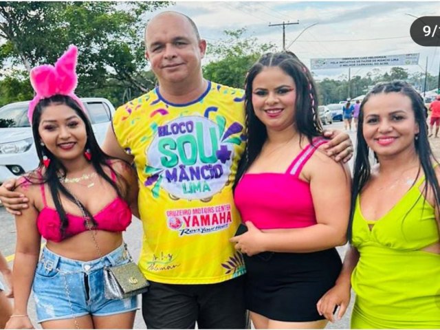 Z Luiz cai no gosto dos folies e vira atrao no carnaval de Mncio Lima