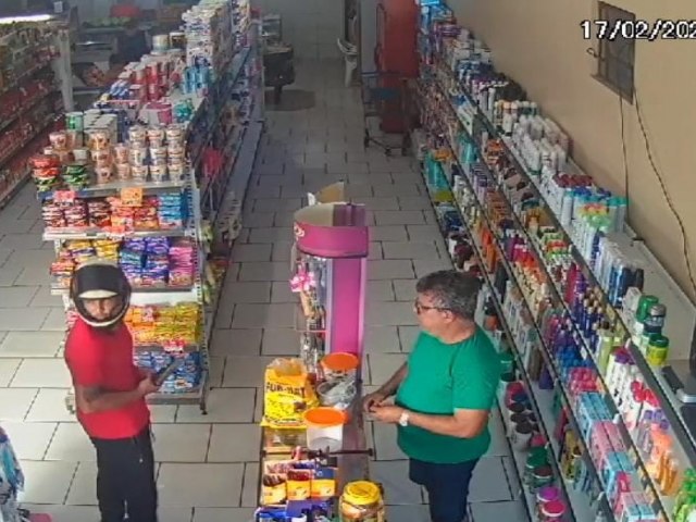 Assaltantes armados rendem proprietrio de mercantil no bairro Guarani em Mncio Lima; Veja o vdeo