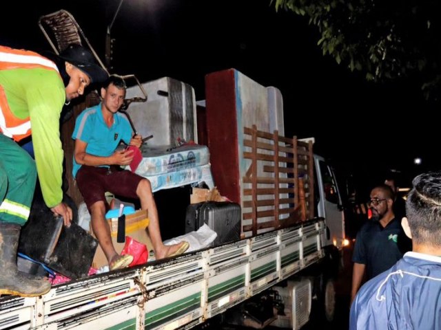 Mais de 140 famlias j esto desalojadas com a cheia do Rio Acre na regio de fronteira; veja situao