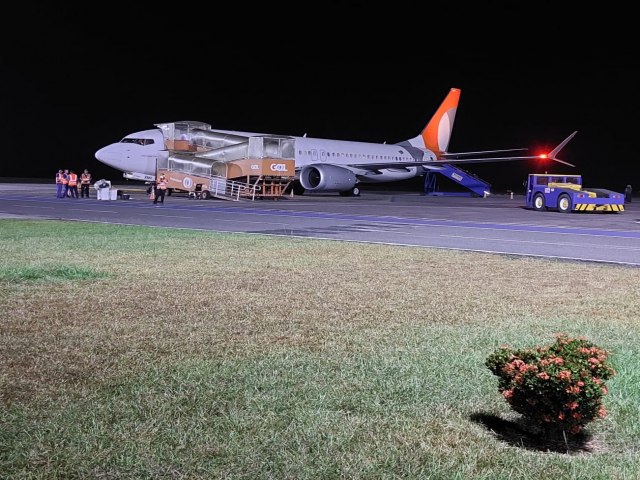 Passageiros se estressam com cancelamento de voos para Cruzeiro do Sul: Governo Federal quer resolver situao at outubro