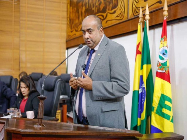 Enchentes no Acre: Clodoaldo Rodrigues pede ateno s comunidades mais isoladas