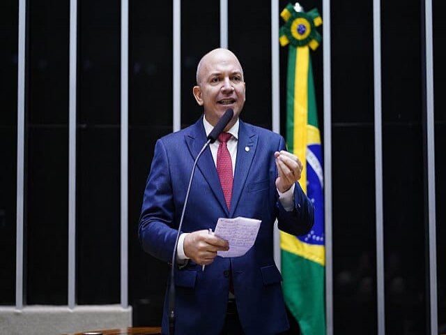 Gerlen Diniz destina R$ 2,5 milhes em emendas para Mncio Lima em apenas trs meses de 2024