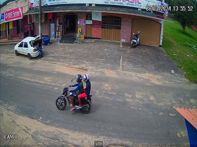 Assaltantes em Moto Atacam Comrcios na Vila Assis Brasil, Cruzeiro do Sul