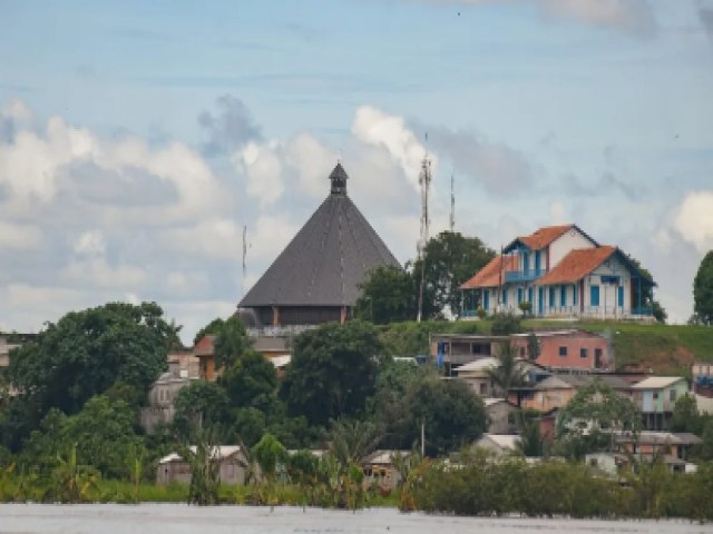 Rio Juru sai da cota de transbordamento em Cruzeiro do Sul aps 11 dias