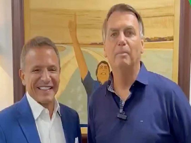 Bolsonaro confirma chegada ao Acre no dia de seu aniversrio e ser recepcionado com bolo no aeroporto