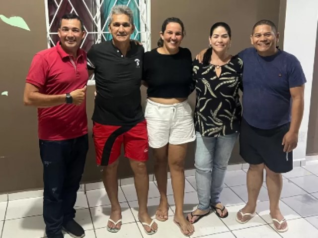 Filha do ex-prefeito Deda, Tvita Amorim desperta interesse com sua pr-candidatura  cmara de vereadores de Mncio Lima