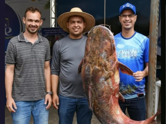 Peixe de quase 60 quilos ganha concurso em Mncio Lima