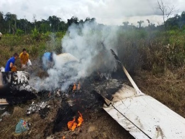 Um ms aps acidente areo no Acre, piloto e uma passageira seguem internados na UTI