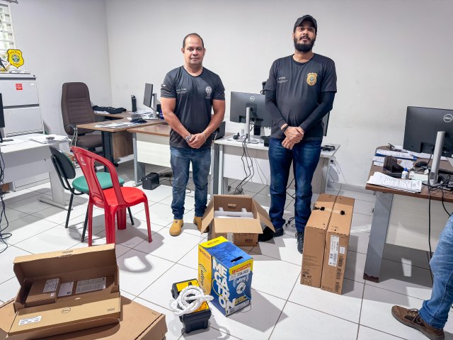 Delegacia da Polcia Civil em Cruzeiro do Sul  contemplada com dez computadores e trinta monitores