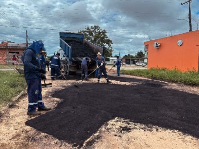 Deracre e Prefeitura de Mncio Lima realizam operao tapa-buraco nas ruas Porfrio Ponciano e Joo Sabino de Paula