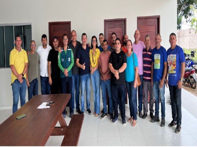 Z Luiz recebe deputado federal Roberto Duarte e lideranas do Republicanos em sua residncia no bairro So Francisco