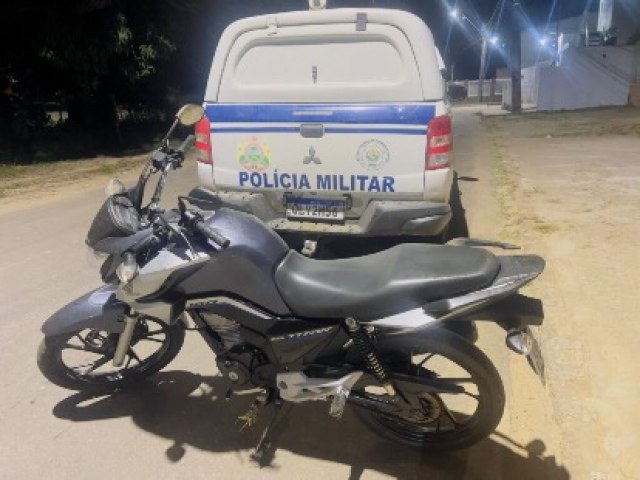 Polcia Militar encaminha motocicleta localizada para Delegacia de Polcia