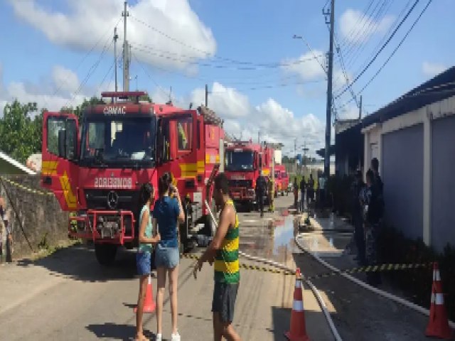 Incndio  Registrado em Residncia no Bairro do Remanso em Cruzeiro do Sul