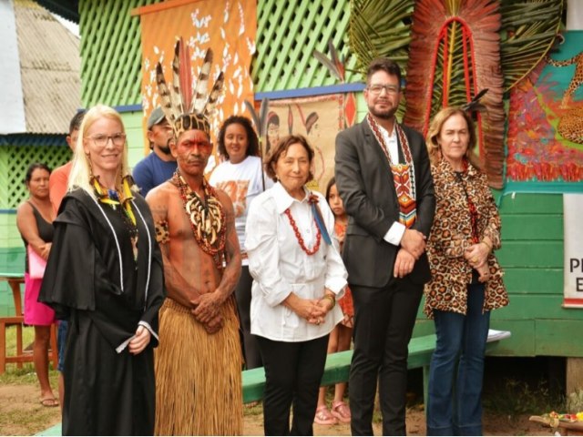 Gladson Cameli participa de Projeto Cidado na Terra Indgena Nukini, em Mncio Lima