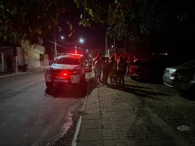 Homem  encontrado morto dentro de casa abandonada em bairro de Rio Branco