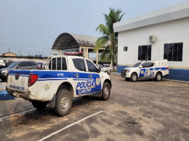 Homem  preso em flagrante aps arrombar loja Americanas no centro de Cruzeiro do Sul