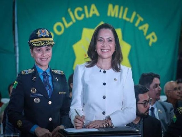 Mailza autoriza concurso da PMAC durante solenidade dos 110 anos da corpora��o