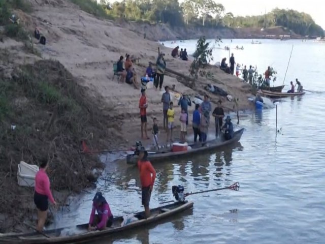 Pescador captura cerca de 70 quilos de peixe em �nico lance de rede no Rio Juru�