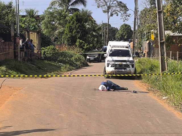 Jovem de 21 anos � executado a tiros quando sa�a para o trabalho em Rio Branco