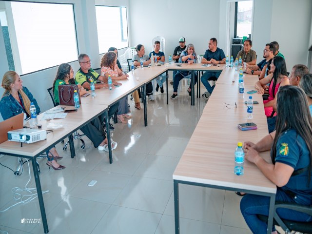 Plano de Desenvolvimento Econ�mico de M�ncio Lima mobiliza poder p�blico e sociedade para construir o futuro do munic�pio