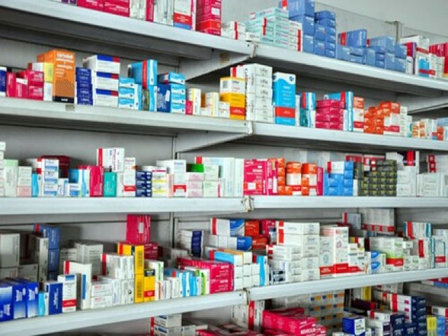 Preos de medicamentos ficam 4,5% mais caros em todo o pas