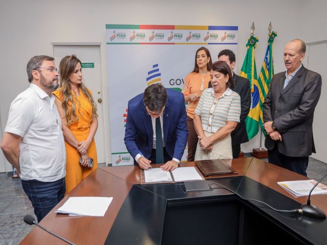 Rafael Fonteles autoriza R$ 5,3 milhes para incio de 9 obras do OPA em Teresina e Parnaba
