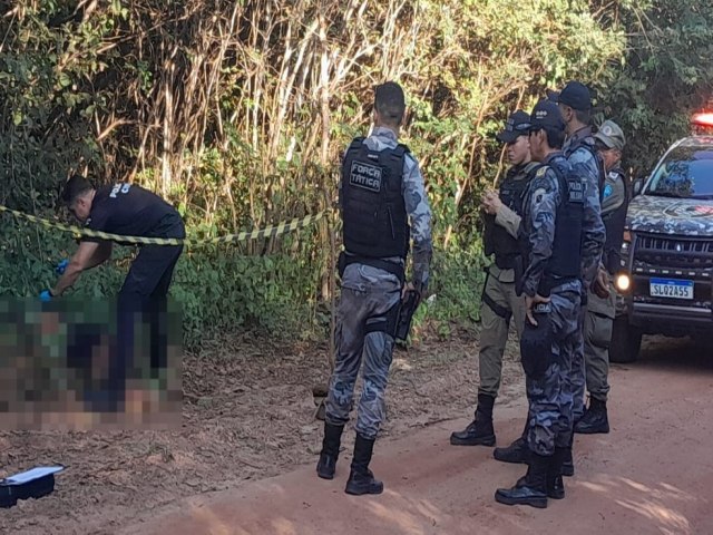 Mulher  encontrada morta a tiros no Litoral do Piau 