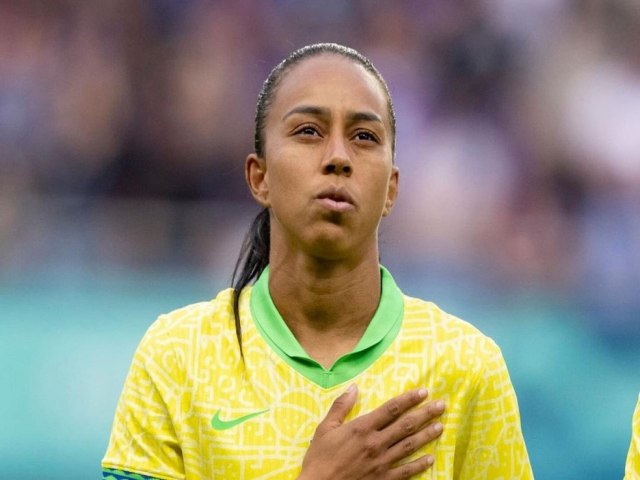 Paris 2024: Adriana, 1 mulher piauiense a conquistar medalha olmpica no futebol