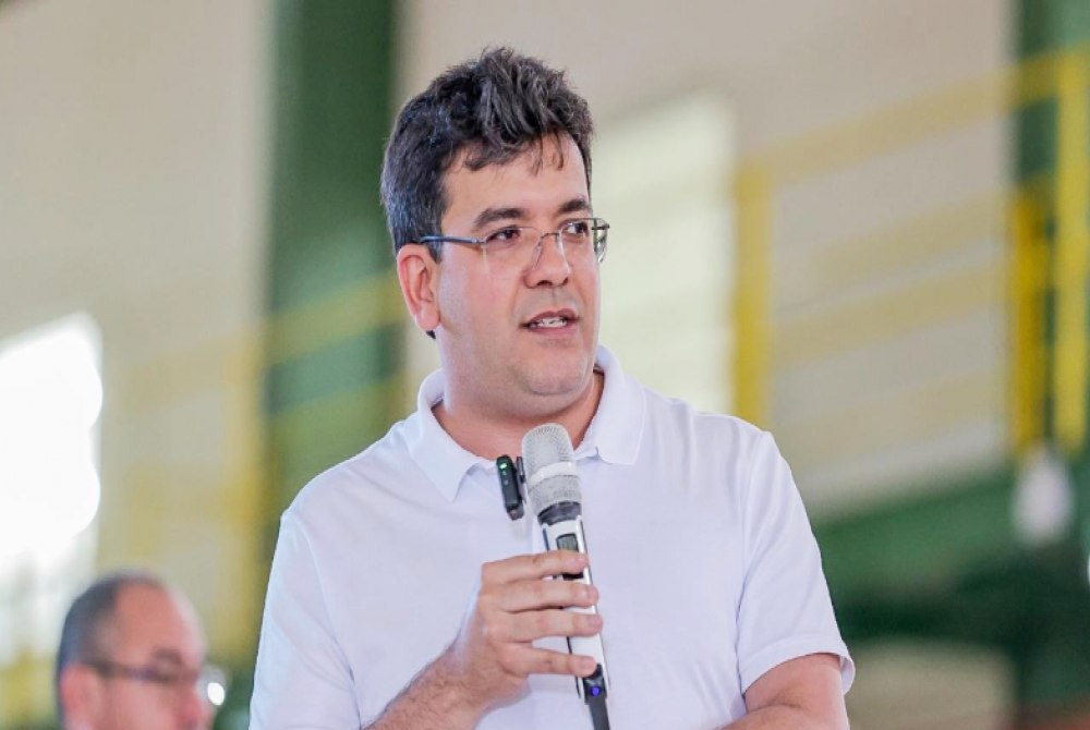 Imagem da Not&iacute;cia Rafael Fonteles publica edital do concurso unificado com 200 vagas; confira cronograma