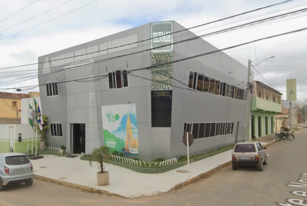 Trindade anuncia concurso p�blico com mais de 350 vagas ap�s 17 anos