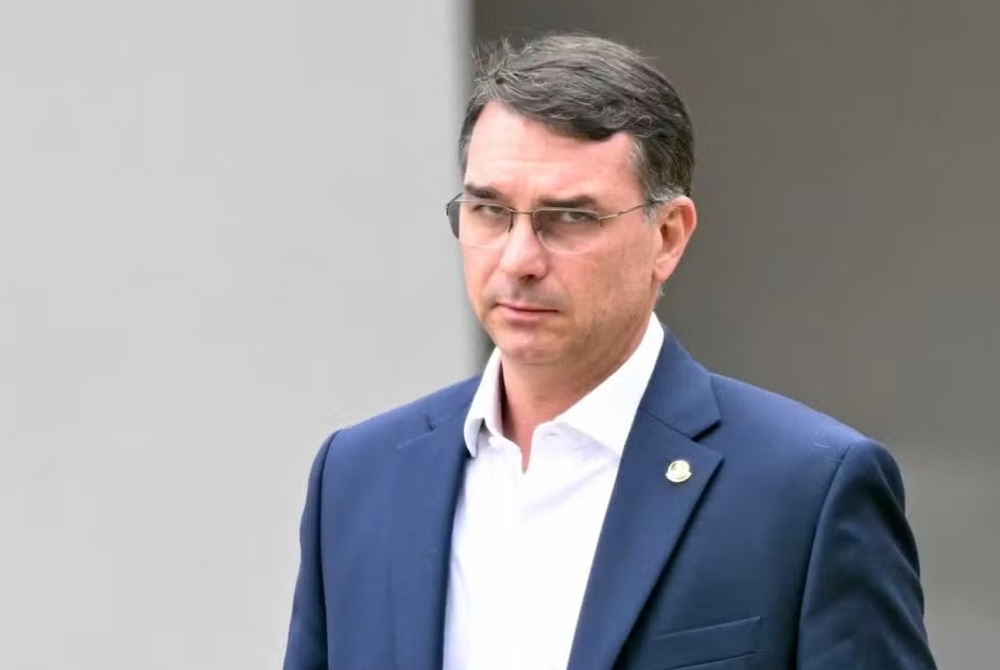 Em �udio, Fl�vio Bolsonaro cobra R$ 134 milh�es de Daniel Vorcaro