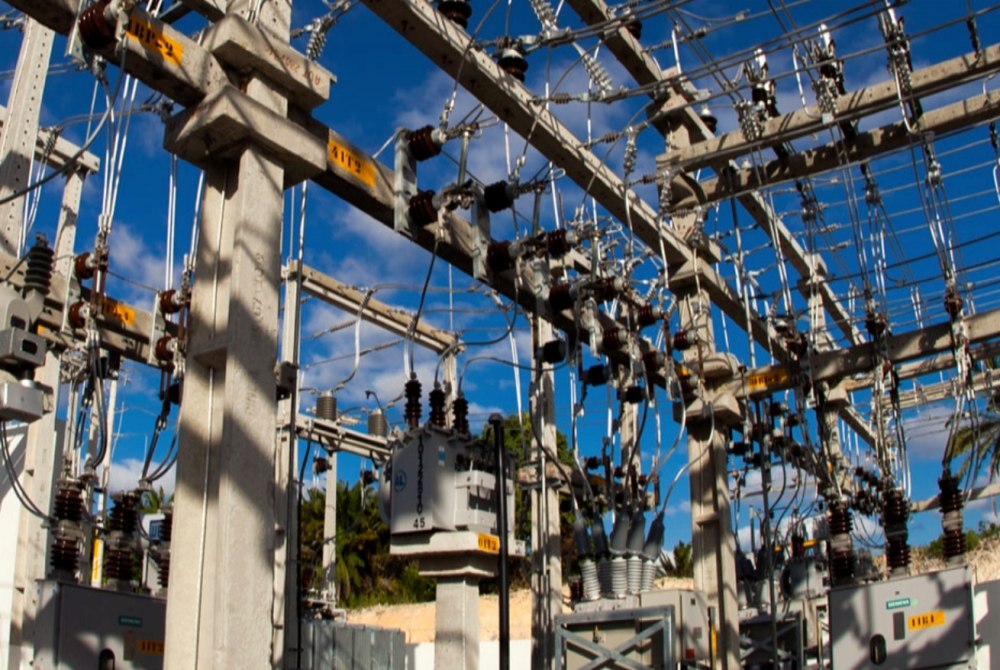 Neoenergia conclui manuten��o e normaliza fornecimento de energia em bairros de Ouricuri