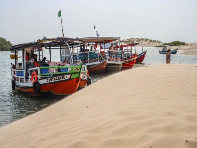 Passeios n�uticos crescem 24% em Raposa no Maranh�o