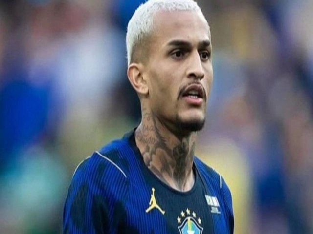 Maranhense Wesley sofre les�o e � cortado da Copa do Mundo