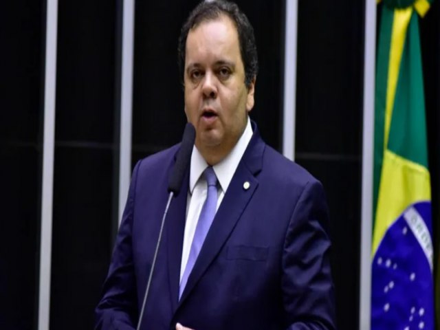 Deputado baiano pode fechar com o PT e deixa ACM Neto 'pirado'