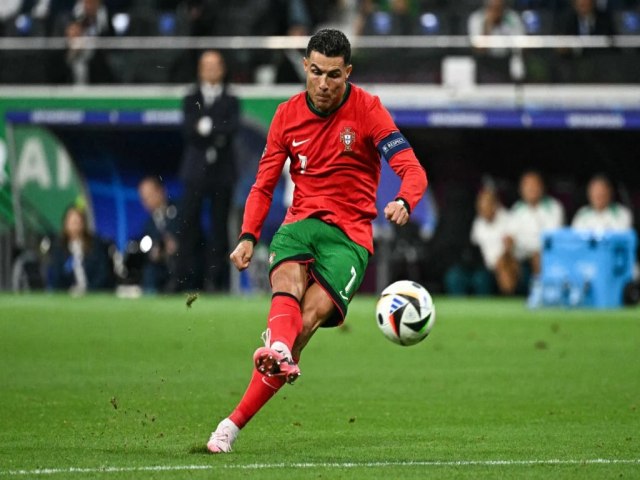 Com CR7 abalado, Portugal avana na Euro e tira Eslovnia nos pnaltis