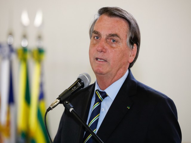 Bolsonaro avisa que PF vai abrir inqurito para investigar acordo do Governo com a Covaxin