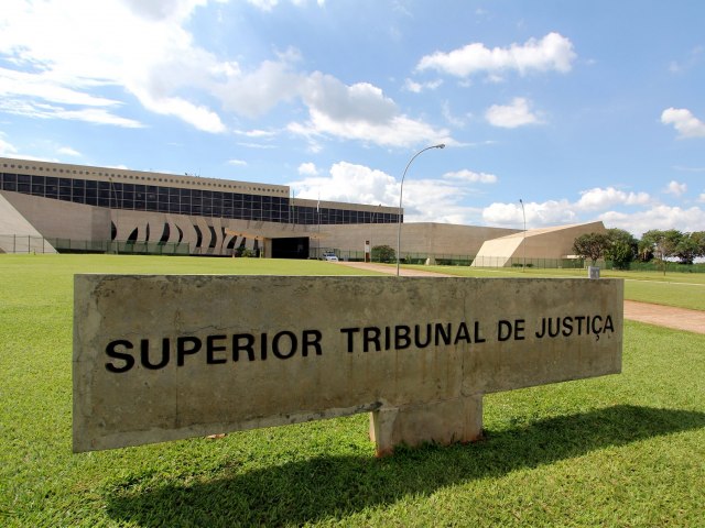 STJ vê com ‘preocupação’ pedido de impeachment de Moraes