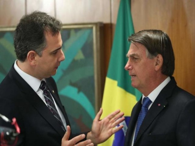 Presidente do Senado arquivou pedido de impeachment de Bolsonaro contra Moraes