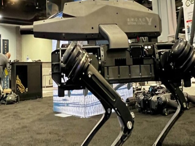 O Pentágono apresenta sua nova arma: o cão-robô de guerra