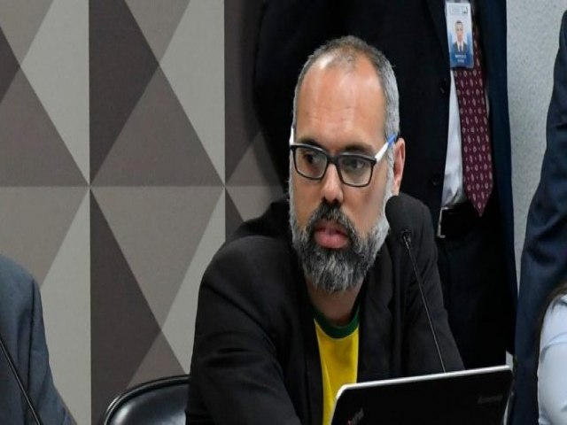 Alexandre de Moraes fecha o canal Artigo 220