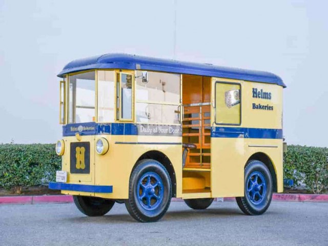 Caminhão de doces de 1933 é restaurado e agora vale R$ 230 mil. Veja fotos do interior!