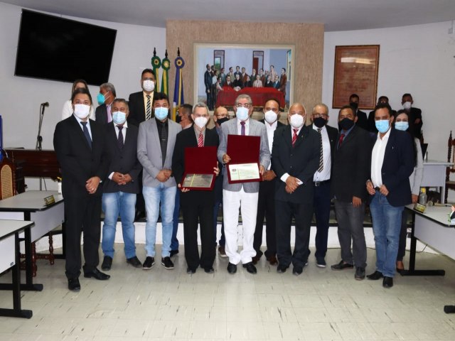 Câmara Municipal realiza entrega de Títulos de Cidadão Juazeirense