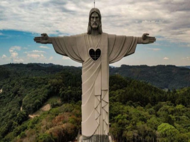 Cristo Redentor maior que o do Rio é inaugurado no RS