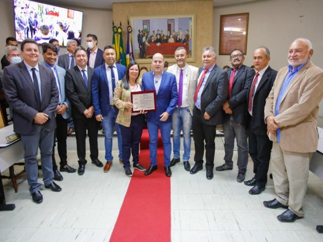 Roberto Cláudio é homenageado com o Título Honorífico de Cidadão Juazeirense