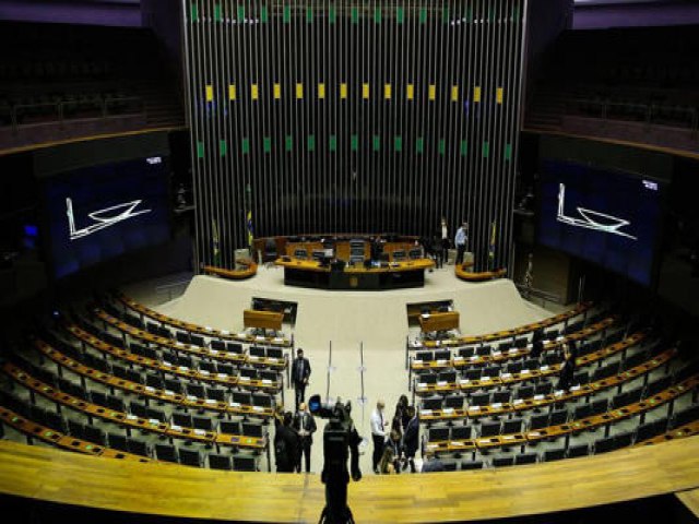 A exemplo do Senado, oposição se ajoelha para Bolsonaro na Câmara dos Deputados e aprova texto-base da PEC 1/2022 em segundo turno