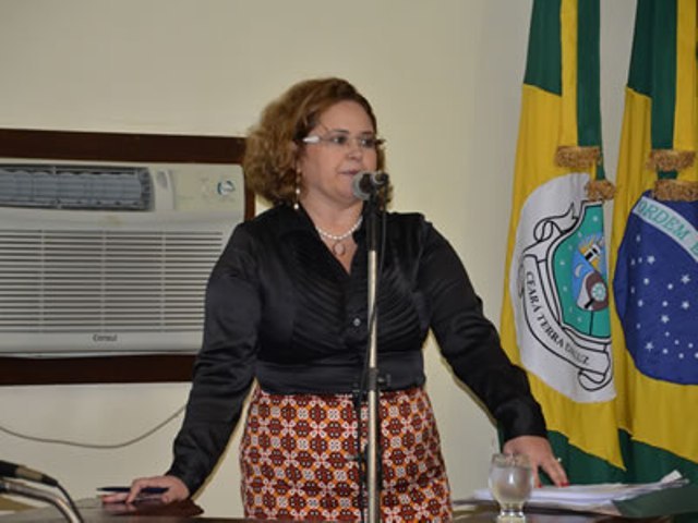 Promotora fecha os olhos para os crimes contra a Saúde Pública em Juazeiro do Norte/CE