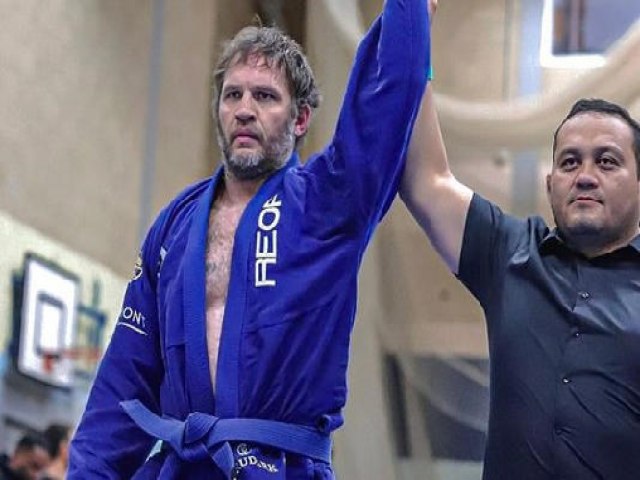 Ator de Hollywood surpreende fs e fatura medalha de ouro em competio de jiu-jitsu