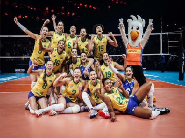 Brasil faz grande partida, vence Itália e está na final do Mundial de vôlei feminino