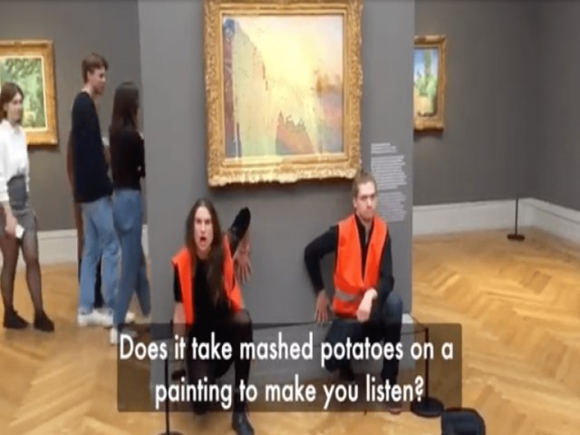 Ambientalistas jogam purê de batata em quadro de Monet